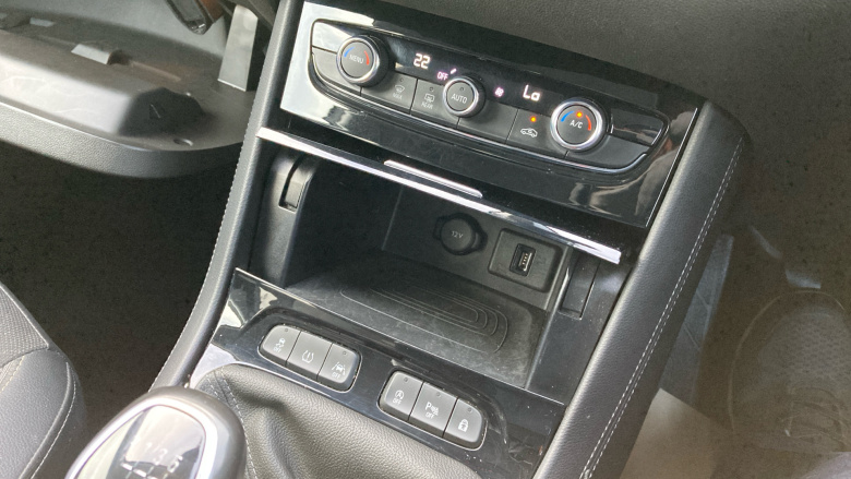 Vauxhall Grandland X 1.5 Turbo D SRi Nav 5dr Diesel Hatchback